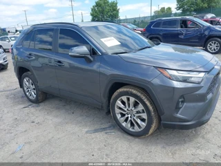 TOYOTA TOYOTA RAV4 XLE PREMIUM