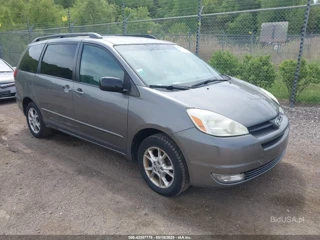 TOYOTA TOYOTA SIENNA XLE