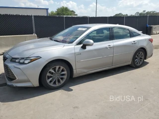 TOYOTA AVALON XLE XLE