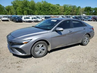 HYUNDAI ELANTRA SE SE