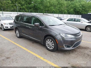 CHRYSLER CHRYSLER PACIFICA TOURING L