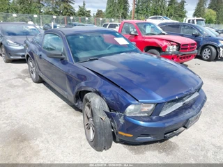 FORD FORD MUSTANG V6 PREMIUM