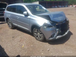 MITSUBISHI MITSUBISHI OUTLANDER SE/SEL