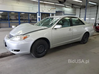 TOYOTA CAMRY LE LE