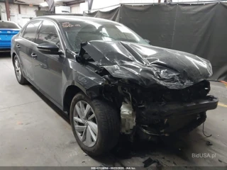 VOLKSWAGEN VOLKSWAGEN PASSAT 2.0T SE