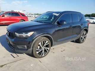 VOLVO XC40 T5 R- T5 R-DESIGN