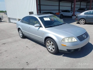VOLKSWAGEN VOLKSWAGEN PASSAT GLX