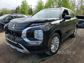 MITSUBISHI OUTLANDER SE