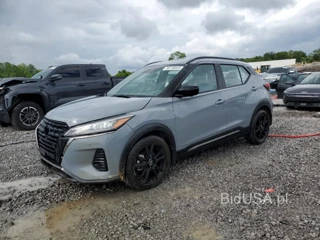 NISSAN KICKS SR SR