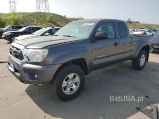 TOYOTA TACOMA