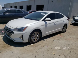 HYUNDAI ELANTRA SE SEL