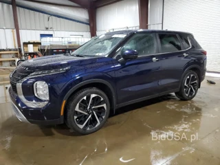 MITSUBISHI OUTLANDER SE