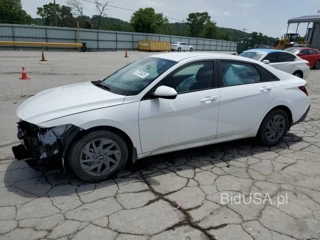 HYUNDAI ELANTRA SE SEL