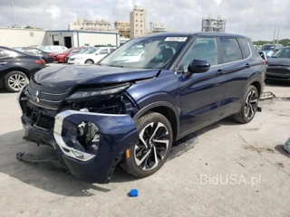 MITSUBISHI OUTLANDER SE