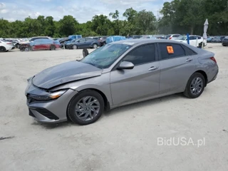 HYUNDAI ELANTRA SE SEL