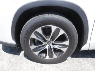 TOYOTA TOYOTA HIGHLANDER HYBRID XLE