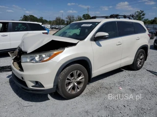 TOYOTA HIGHLANDER LE