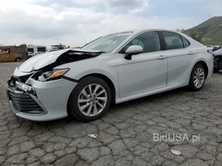 TOYOTA CAMRY LE LE
