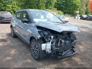 NISSAN NISSAN KICKS SR XTRONIC CVT