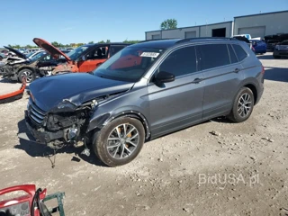 VOLKSWAGEN TIGUAN SE SE
