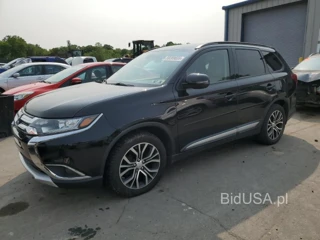 MITSUBISHI OUTLANDER SE