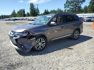 MITSUBISHI OUTLANDER SE