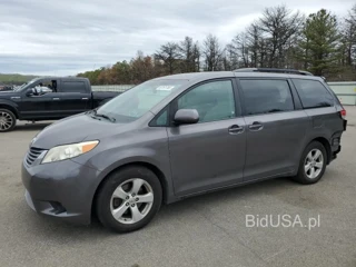 TOYOTA SIENNA LE LE