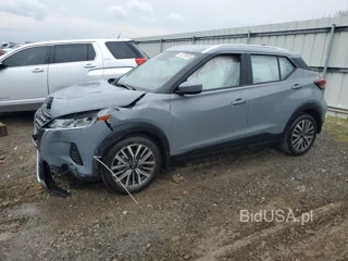 NISSAN KICKS SV SV