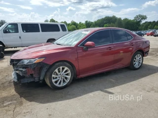 TOYOTA CAMRY LE LE