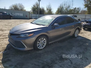 TOYOTA CAMRY LE LE