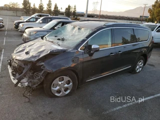 CHRYSLER PACIFICA H HYBRID LIMITED