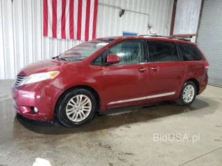 TOYOTA SIENNA XLE XLE