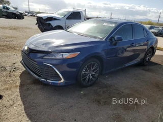TOYOTA CAMRY XLE XLE