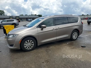 CHRYSLER PACIFICA T TOURING L