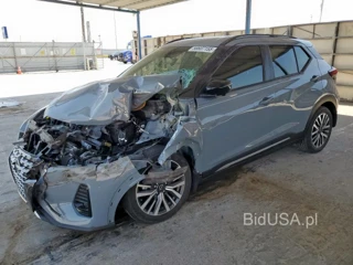 NISSAN KICKS SR SR