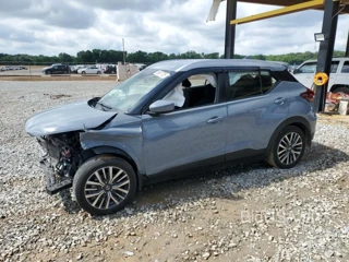 NISSAN KICKS SV SV