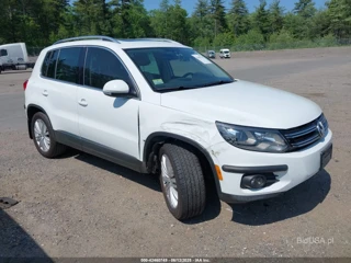 VOLKSWAGEN VOLKSWAGEN TIGUAN SE