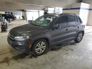 VOLKSWAGEN TIGUAN S S