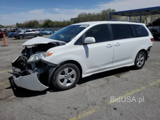 TOYOTA SIENNA LE LE