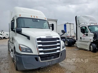 FREIGHTLINER CASCADIA 126