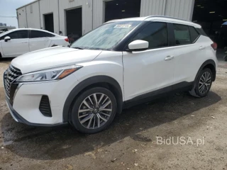 NISSAN KICKS SV SV