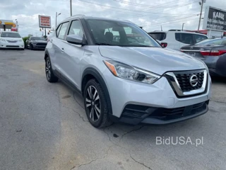 NISSAN KICKS SV SV
