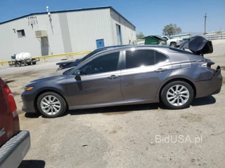 TOYOTA CAMRY LE LE