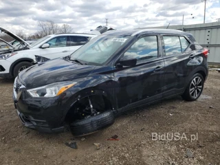 NISSAN KICKS SV SV