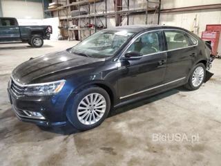 VOLKSWAGEN PASSAT SE SE