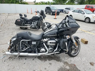HARLEY-DAVIDSON FLTRX ROAD ROAD GLIDE