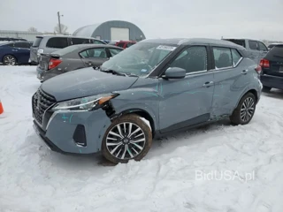 NISSAN KICKS SV SV