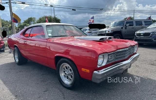 PLYMOUTH DUSTER