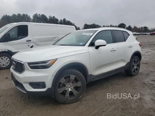 VOLVO XC40 T5 IN T5 INSCRIPTION
