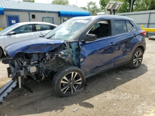 NISSAN KICKS SV SV